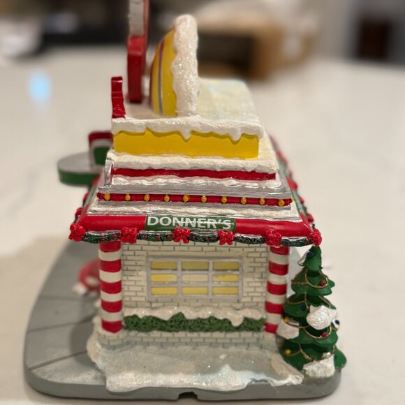 Hawthorne Village - "Donner's Diner" Piece - Picture 2 of 8